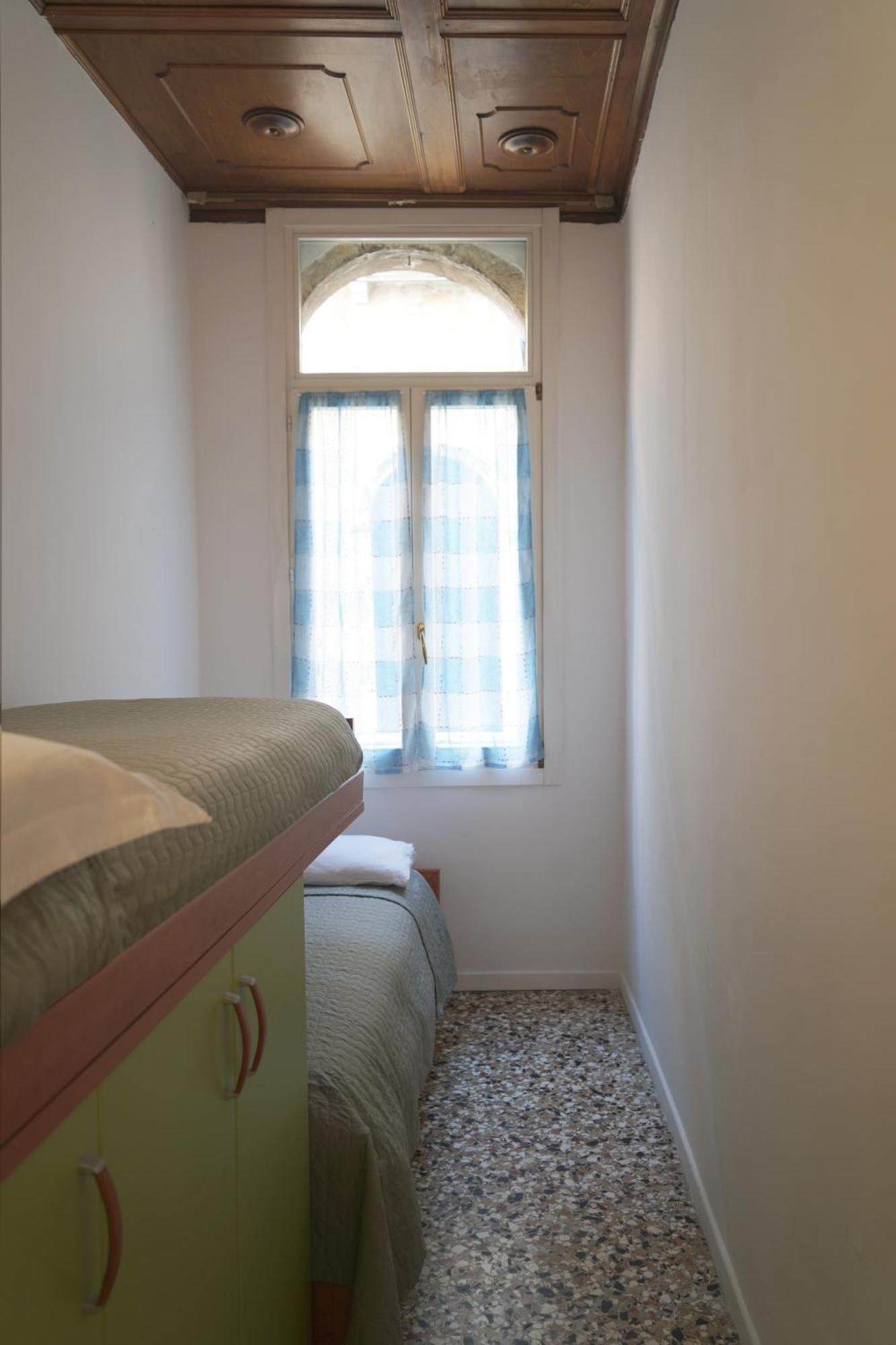Melusina Apartments Rialto Venice Exterior photo
