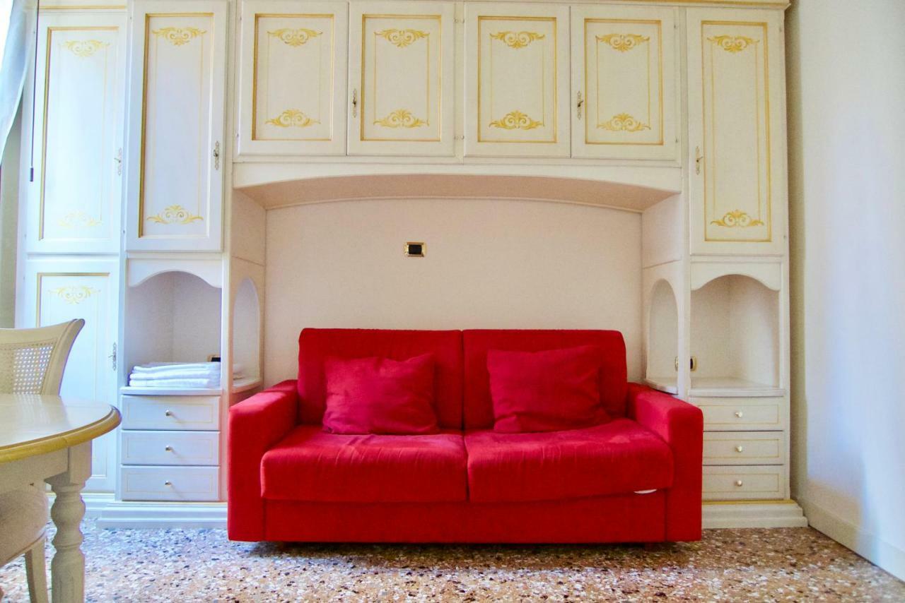 Melusina Apartments Rialto Venice Exterior photo